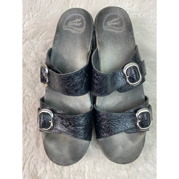 Dansko Women's 40 EU 9 US Black Embossed Strappy Slip-On Sandals - Picture 4 of 9